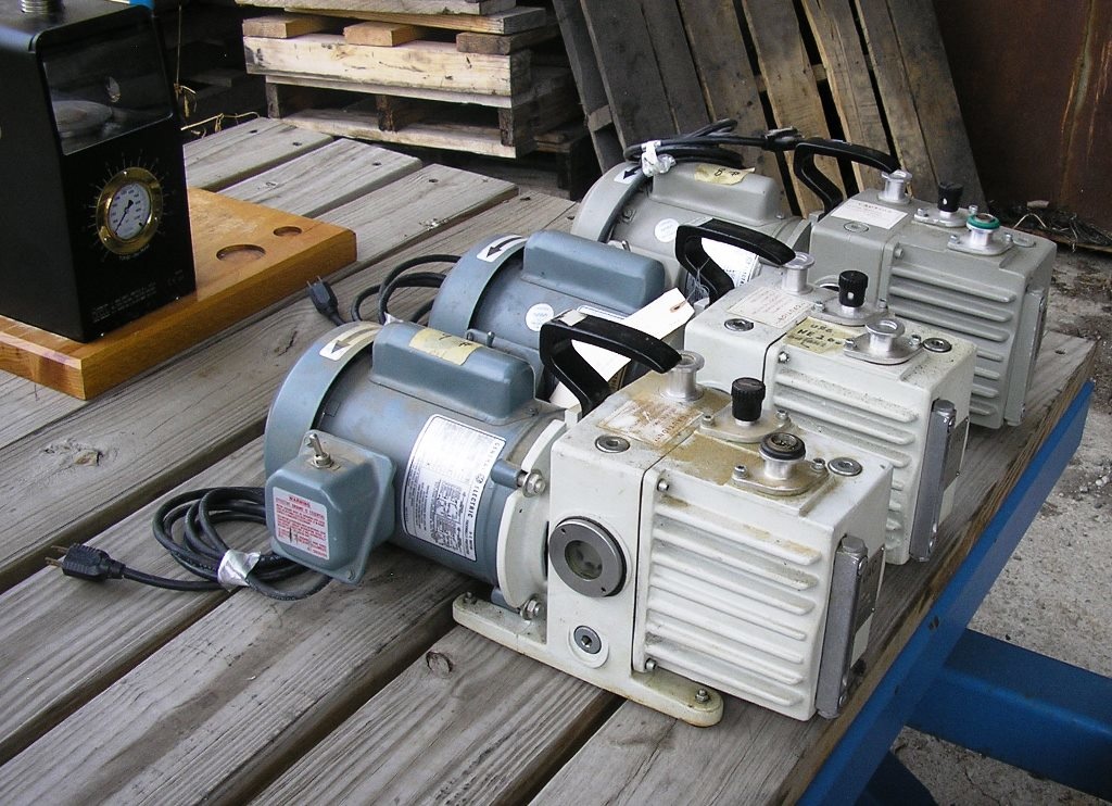 Leybold Hereaus Trivac Vacuum Pump