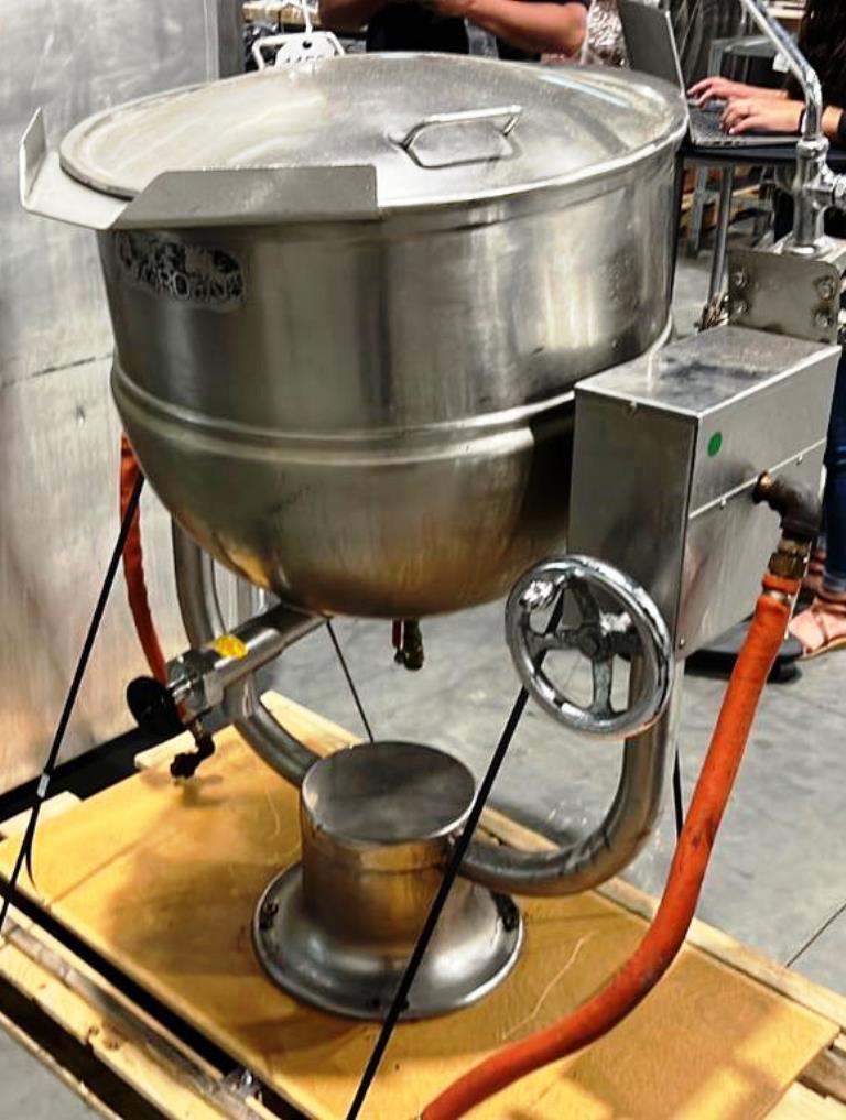 original-used-groen-stainless-steel-jacketed-kettle-model-dt-40-40-gal-capacity-1.jpg