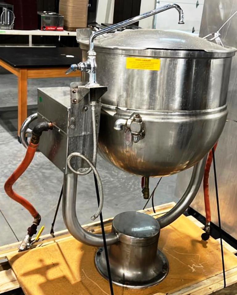 Groen Stainless Steel Jacketed Kettle, Model DT40, 40 Gal. Capacity.