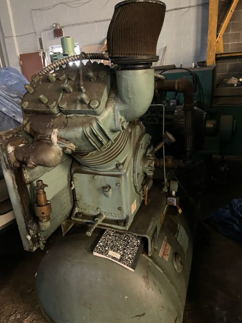 original-used-30-hp-air-compressor-cooper-industries-gardner-denver-two-stage-model-avlrvb-6.jpg