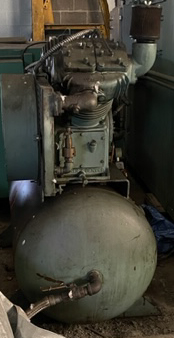 original-used-30-hp-air-compressor-cooper-industries-gardner-denver-two-stage-model-avlrvb.jpg