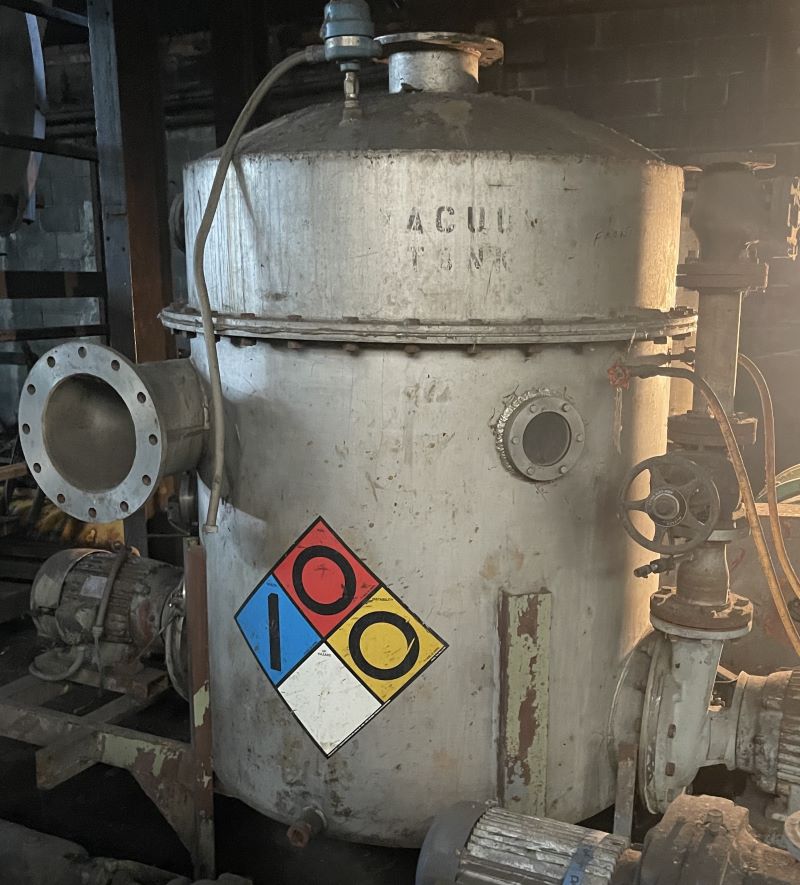 original-used-stainless-steel-accululator-tank-with-two-10-hp-blowers-1.jpg