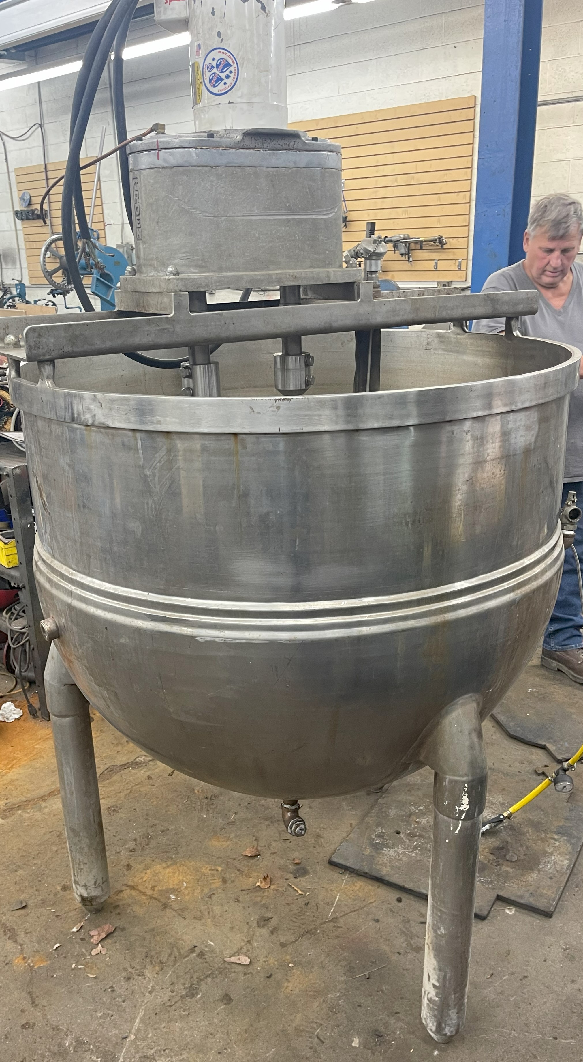 original-used-150-gal-cap-groen-stainless-steel-steam-mixing-kettle-used-with-1-hp-sweep-mixer-14.jpg