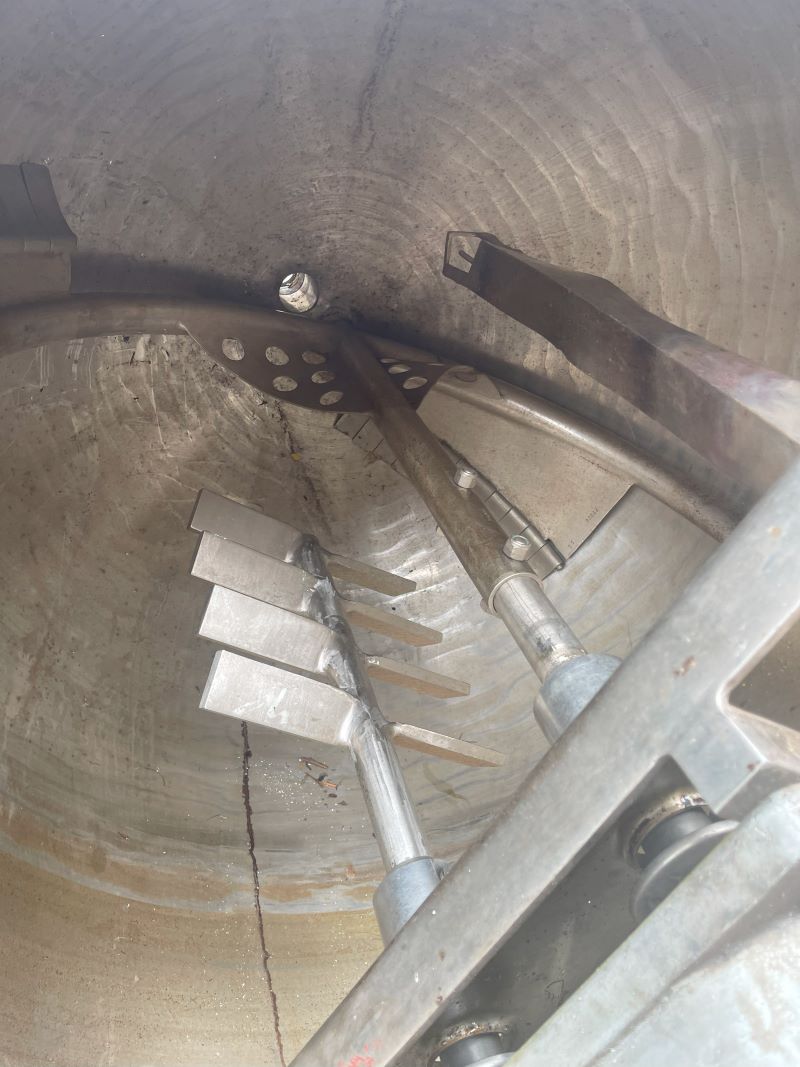 original-used-150-gal-cap-groen-stainless-steel-steam-mixing-kettle-used-with-1-hp-sweep-mixer-4.jpg